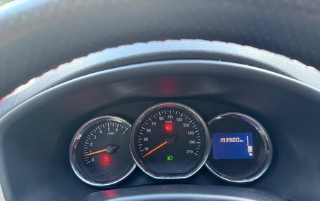 Renault Logan II, 2014 год, 700 000 рублей, 8 фотография