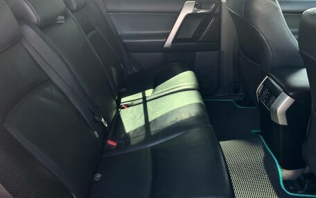 Toyota Land Cruiser Prado 150 рестайлинг 2, 2010 год, 2 550 000 рублей, 21 фотография