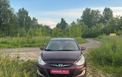 Hyundai Solaris II рестайлинг, 2011 год, 700 000 рублей, 1 фотография