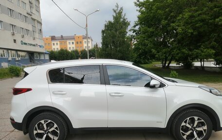 KIA Sportage IV рестайлинг, 2020 год, 2 000 000 рублей, 6 фотография
