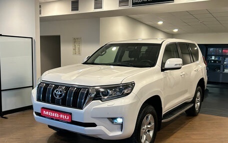 Toyota Land Cruiser Prado 150 рестайлинг 2, 2020 год, 5 390 000 рублей, 1 фотография