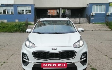 KIA Sportage IV рестайлинг, 2020 год, 2 000 000 рублей, 21 фотография