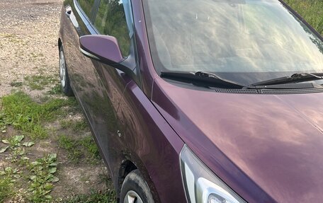 Hyundai Solaris II рестайлинг, 2011 год, 700 000 рублей, 4 фотография