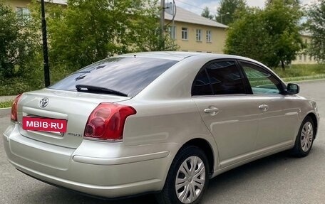 Toyota Avensis III рестайлинг, 2003 год, 735 000 рублей, 5 фотография