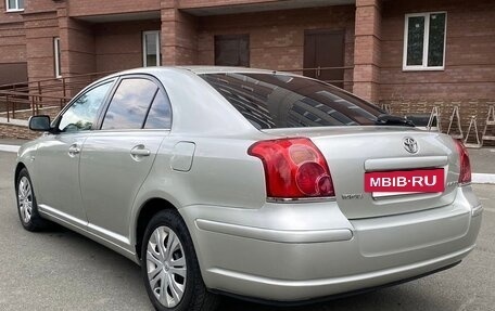 Toyota Avensis III рестайлинг, 2003 год, 735 000 рублей, 11 фотография