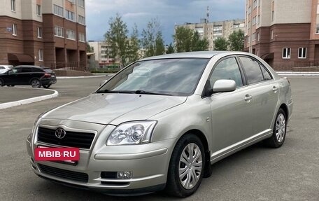 Toyota Avensis III рестайлинг, 2003 год, 735 000 рублей, 10 фотография