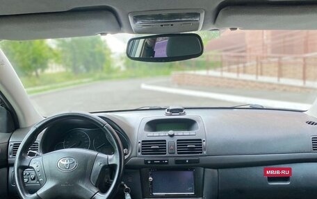 Toyota Avensis III рестайлинг, 2003 год, 735 000 рублей, 13 фотография