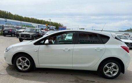 Opel Astra J, 2011 год, 549 121 рублей, 6 фотография