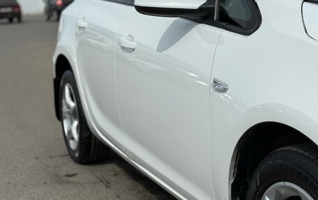 Opel Astra J, 2011 год, 549 121 рублей, 9 фотография