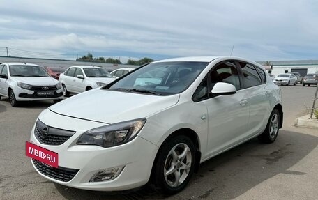 Opel Astra J, 2011 год, 549 121 рублей, 7 фотография