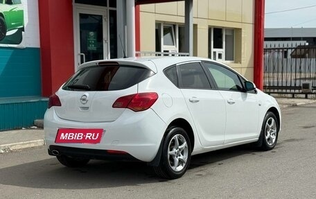 Opel Astra J, 2011 год, 549 121 рублей, 3 фотография