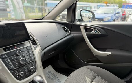 Opel Astra J, 2011 год, 549 121 рублей, 18 фотография