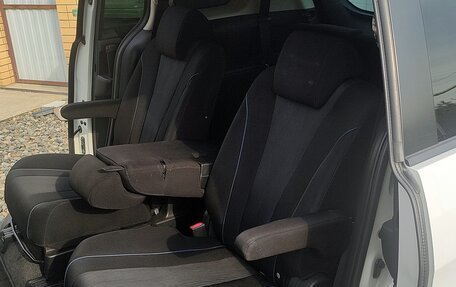 Mazda Premacy III, 2010 год, 1 100 000 рублей, 19 фотография
