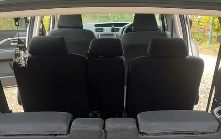 Mazda Premacy III, 2010 год, 1 100 000 рублей, 22 фотография