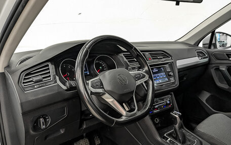 Volkswagen Tiguan II, 2021 год, 1 720 000 рублей, 14 фотография