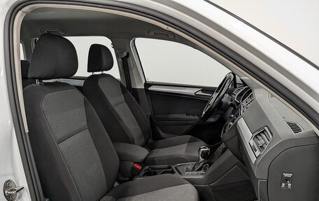 Volkswagen Tiguan II, 2021 год, 1 720 000 рублей, 23 фотография