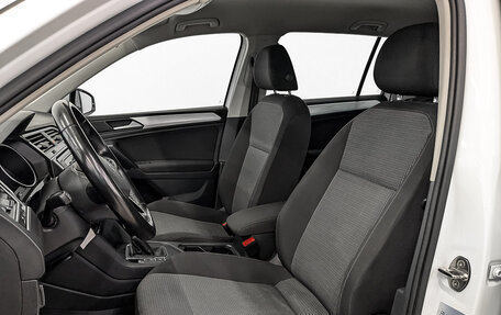Volkswagen Tiguan II, 2021 год, 1 720 000 рублей, 19 фотография