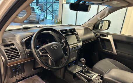 Toyota Land Cruiser Prado 150 рестайлинг 2, 2020 год, 5 390 000 рублей, 11 фотография