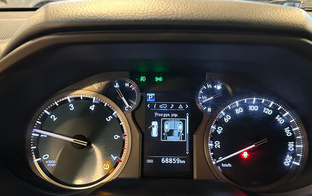 Toyota Land Cruiser Prado 150 рестайлинг 2, 2020 год, 5 390 000 рублей, 14 фотография