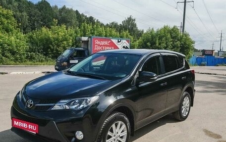 Toyota RAV4, 2014 год, 2 150 000 рублей, 2 фотография
