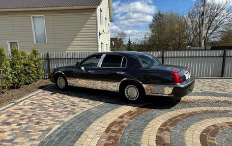 Lincoln Town Car III рестайлинг, 1999 год, 870 000 рублей, 5 фотография