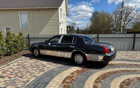 Lincoln Town Car III рестайлинг, 1999 год, 870 000 рублей, 7 фотография