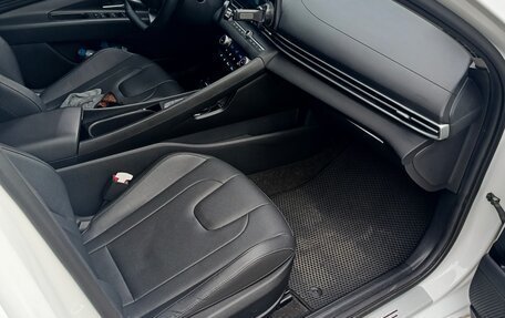 Hyundai Elantra, 2023 год, 2 450 000 рублей, 14 фотография