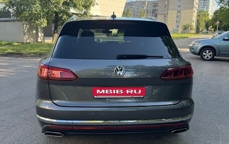 Volkswagen Touareg III, 2019 год, 6 800 000 рублей, 4 фотография