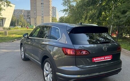 Volkswagen Touareg III, 2019 год, 6 800 000 рублей, 3 фотография