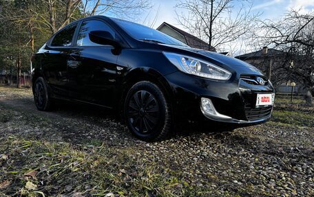 Hyundai Solaris II рестайлинг, 2013 год, 1 150 000 рублей, 4 фотография