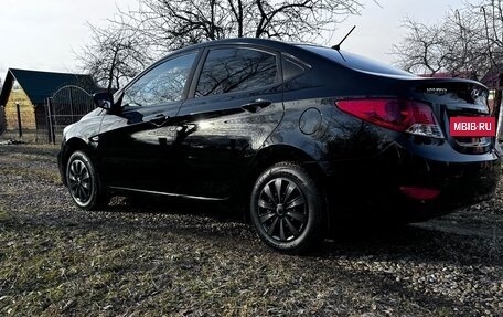 Hyundai Solaris II рестайлинг, 2013 год, 1 150 000 рублей, 6 фотография