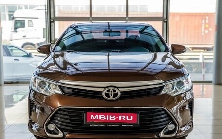 Toyota Camry, 2017 год, 2 248 000 рублей, 2 фотография