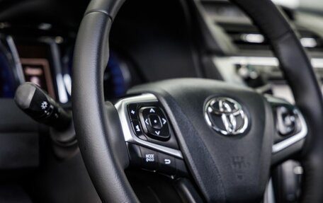Toyota Camry, 2017 год, 2 248 000 рублей, 17 фотография