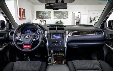 Toyota Camry, 2017 год, 2 248 000 рублей, 14 фотография