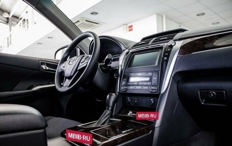 Toyota Camry, 2017 год, 2 248 000 рублей, 16 фотография