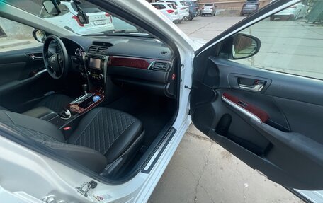 Toyota Camry, 2012 год, 1 750 000 рублей, 10 фотография