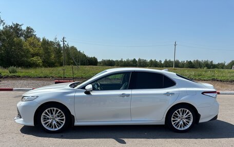 Toyota Camry, 2018 год, 3 250 000 рублей, 2 фотография