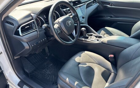 Toyota Camry, 2018 год, 3 250 000 рублей, 11 фотография