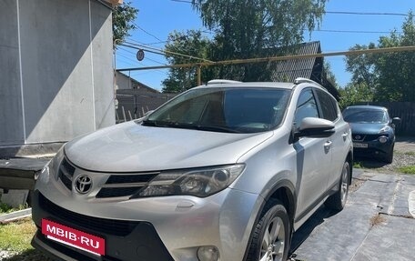 Toyota RAV4, 2013 год, 1 700 000 рублей, 2 фотография