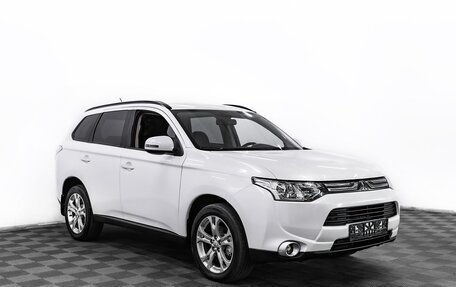 Mitsubishi Outlander III рестайлинг 3, 2013 год, 1 095 000 рублей, 3 фотография