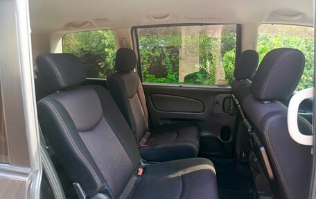 Nissan Serena IV, 2011 год, 1 080 000 рублей, 14 фотография