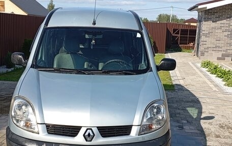 Renault Kangoo II рестайлинг, 2005 год, 345 000 рублей, 2 фотография