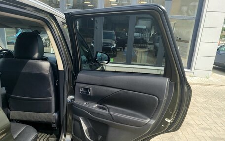 Mitsubishi Outlander III рестайлинг 3, 2016 год, 1 800 000 рублей, 23 фотография