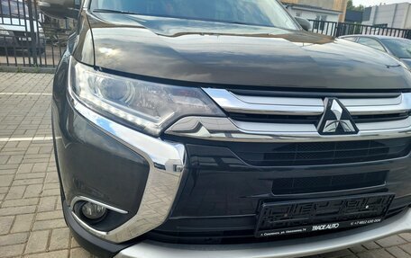Mitsubishi Outlander III рестайлинг 3, 2016 год, 1 800 000 рублей, 28 фотография