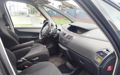 Citroen C4 Picasso II рестайлинг, 2010 год, 699 000 рублей, 1 фотография