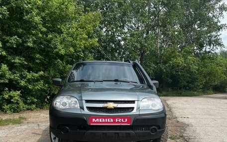 Chevrolet Niva I рестайлинг, 2017 год, 725 000 рублей, 1 фотография
