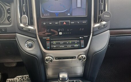 Toyota Land Cruiser 200, 2016 год, 5 990 000 рублей, 12 фотография