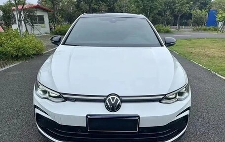 Volkswagen Golf VIII, 2022 год, 2 255 000 рублей, 2 фотография