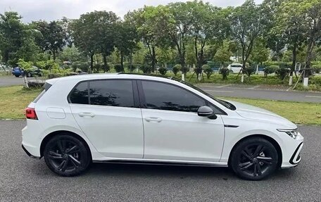 Volkswagen Golf VIII, 2022 год, 2 255 000 рублей, 3 фотография