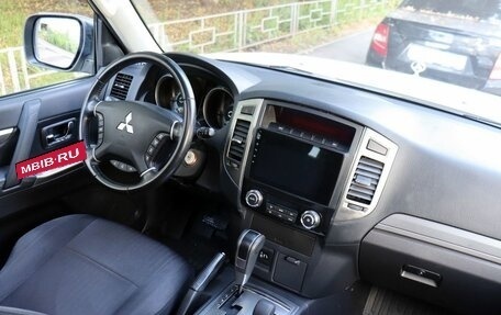 Mitsubishi Pajero IV, 2021 год, 3 930 000 рублей, 15 фотография
